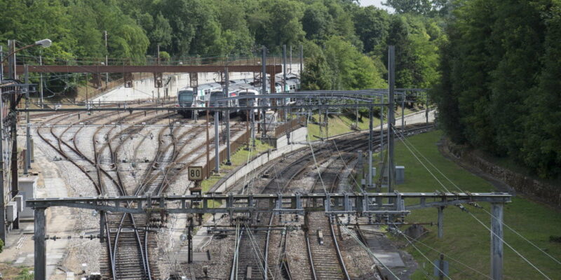 VOIES DE GARAGE DE LA LIGNE A DU RER A SAINT GERMAIN EN LAYE